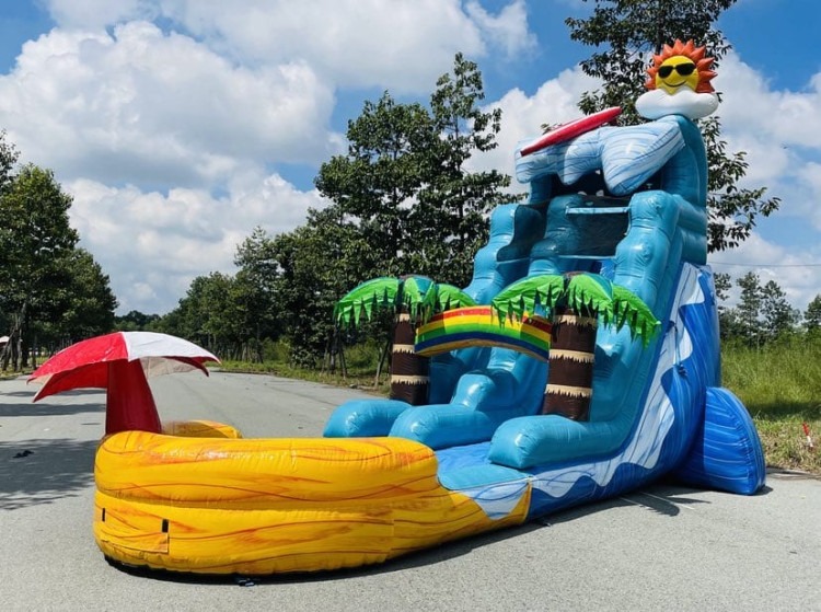 Beach Fun 18ft Water Slide with Pool